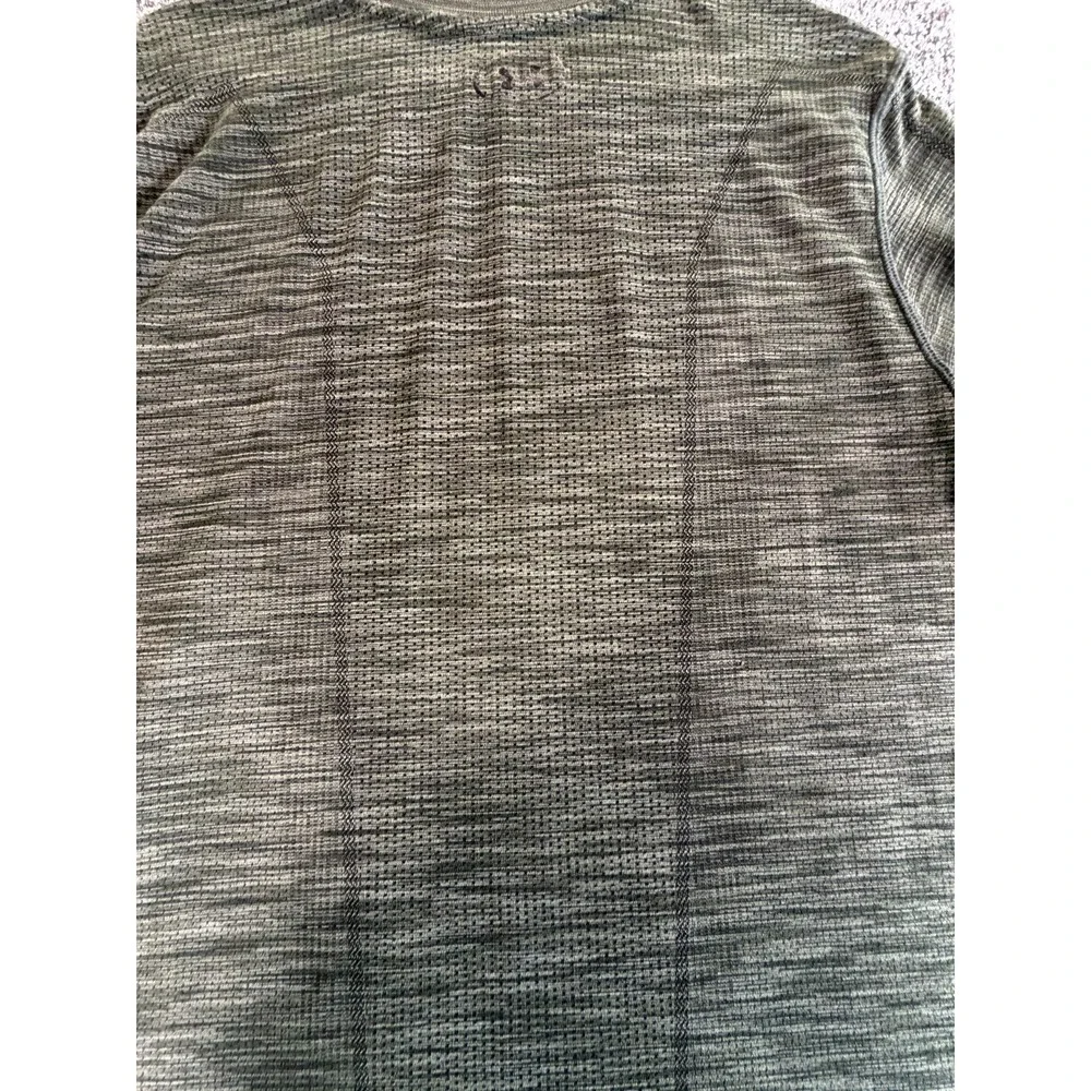 Under Armour Threadborne HeatGear T-Shirt Mens XL Green Space Dye Fitted Casual